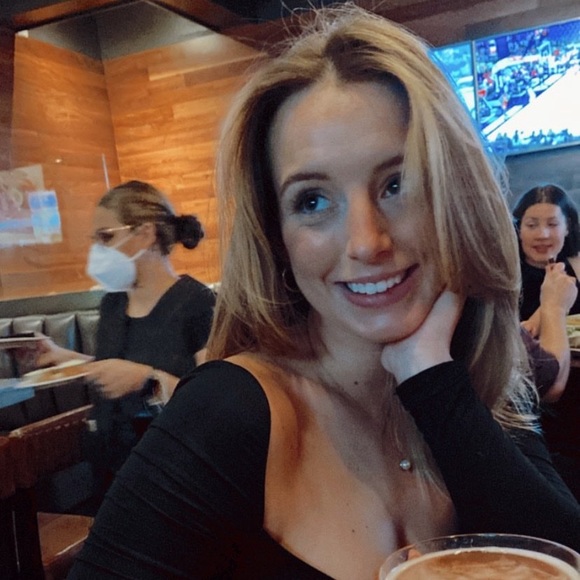 Meet your Posher, Nadia - Picture 1 of 1